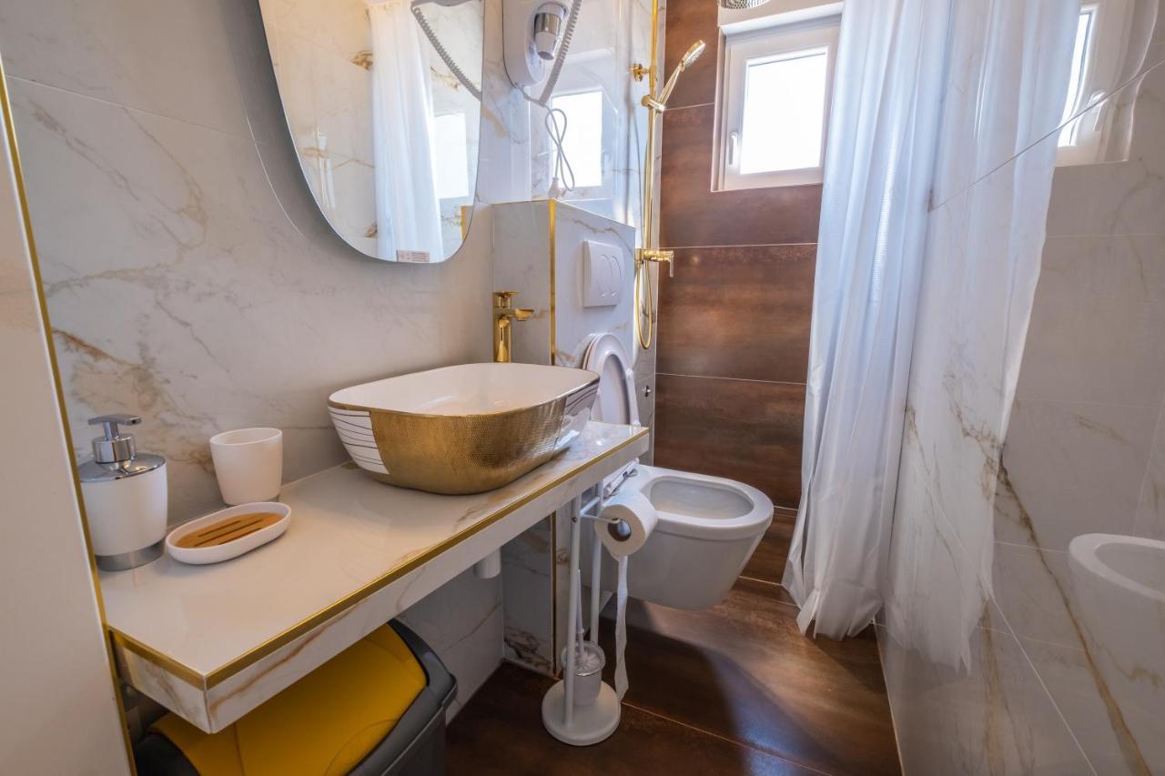Premium Relax Rooms Novi Vinodolski Exteriör bild