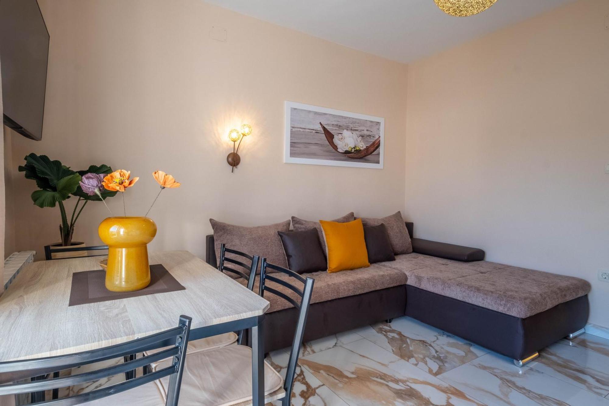 Premium Relax Rooms Novi Vinodolski Exteriör bild